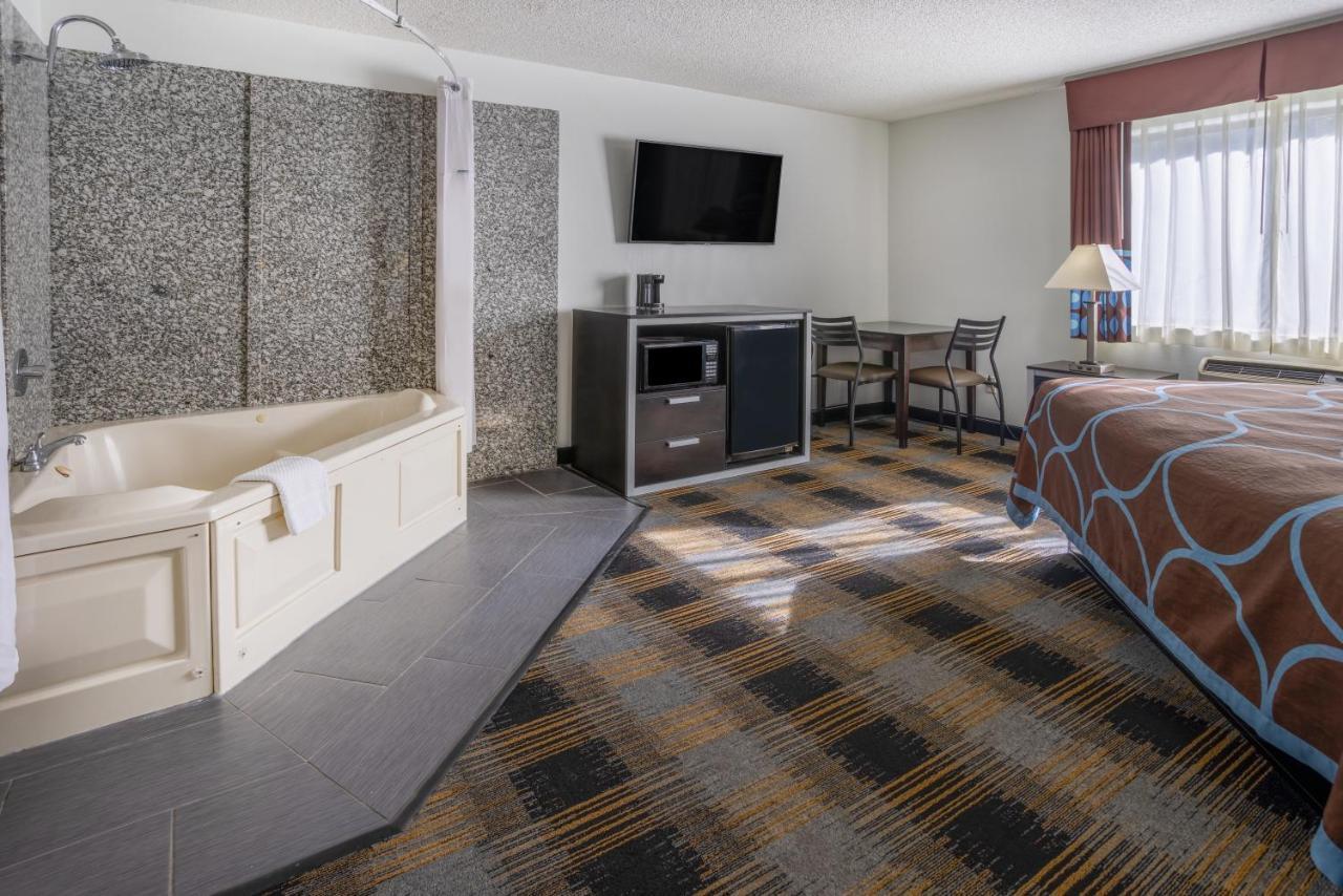 Super 8 By Wyndham Villa Rica Exterior photo