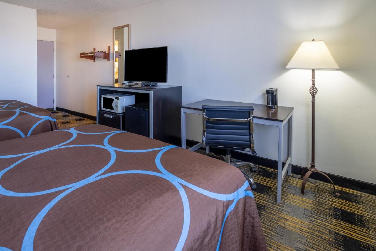 Super 8 By Wyndham Villa Rica Exterior photo