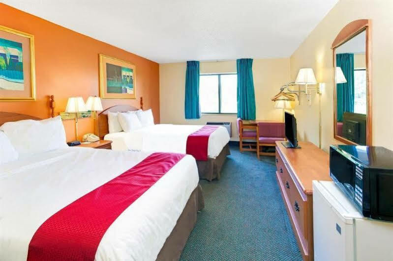 Super 8 By Wyndham Villa Rica Exterior photo